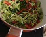 A picture of step 2 of Manchow soup.