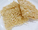 Foto langkah ke 2 dari resep Mi Kering Goreng.