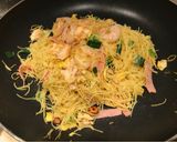 A picture of step 7 of On diets version ofStar Fried Rice Pasta減肥吃的星洲炒米.