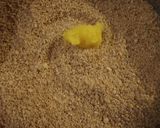 A picture of step 2 of Til ke laddoo.
