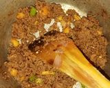 A picture of step 10 of Cookpad beef mince bread in pateela.