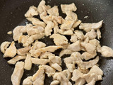 Рисова локшина з куркою та овочами