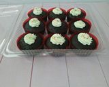 Foto langkah ke 7 dari resep Cupcake coklat kukus.