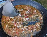 A picture of step 6 of Paella Loredana.