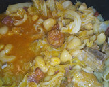 Foto del paso 7 de la receta: Estofado portugués de costillas y repollo