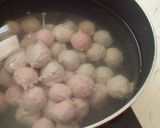 Foto langkah ke 3 dari resep Bakso sapi kenyal.