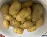 Foto del paso 2 de la receta: Patatas de guarnición en microondas