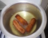 A picture of step 1 of Sausage pilau.