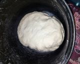Foto langkah ke 4 dari resep Pizza suka-suka sosis sederhana rasa istimewa.