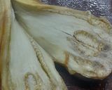 Foto del paso 2 de la receta: 🍆⚽ ¡Berenjol! Berenjena Rellena de Jamón y Queso 🇦🇷🏆