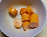 รูปขั้นตอนการทำที่ 1 ของ ข้าว(กล้อง)ผัดไข่ไส้กรอกหมูหยองปูอัด [สูตรกระทะไฟฟ้า]