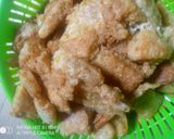 A picture of step 5 of Yummy fried Gurasa and egg.