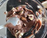 A picture of step 2 of Nuts Filled chocolate.