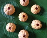 Foto langkah ke 4 dari resep Kue Ku Labu isi Kacang Hijau.
