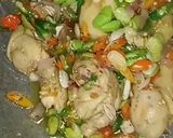 Foto langkah ke 4 dari resep Ayam Pete tumis geledek ala Rose.