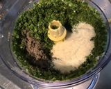 Une image de l'étape 5 de Pesto de céleri branche à l ail,pistaches et parmesan.