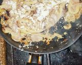 Foto langkah ke 8 dari resep Mushroom Alfredo Dumbbelletti.