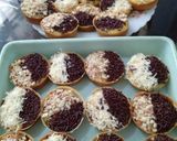 Foto langkah ke 5 dari resep Martabak Mini Empuk.