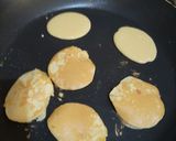 Foto langkah ke 3 dari resep Dorayaki kilat.