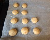 A picture of step 4 of 'Russian' Cookies.