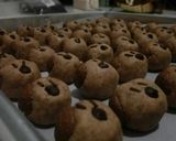 Foto langkah ke 5 dari resep Doggy Cookies.