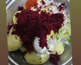 A picture of step 2 of Aaloo beet bondas.