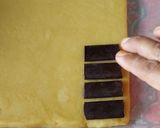 Foto langkah ke 6 dari resep Coklat stik cookies.