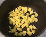 Une image de l'étape 4 de Velouté de courgettes et pommes de terre à la crème.