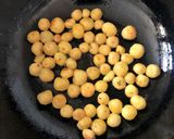 A picture of step 3 of Bengali Aloo Dum (Potato Curry - Bong style).
