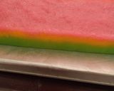 Foto langkah ke 8 dari resep Lapis Singkong Pelangi.