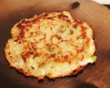 फ्रायड वेज सूजी चीला (Fried Veg Suji Cheela recipe in hindi) रेसिपी चरण 5 फोटो