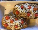 Une image de l'étape 10 de Courge butternut farcie blettes chair à saucisse à l emmental et tomates cerises.