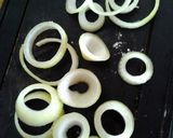 Foto langkah ke 1 dari resep Onion Rings Crispy.