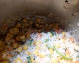 कॉर्न पुलाव (corn pulav recipe in marathi) रेसिपी स्टेप 3 फोटो 