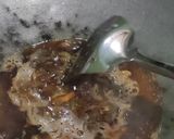 Foto langkah ke 2 dari resep Oseng Cecek dan Kembang Bawang.