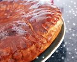 Une image de l'étape 7 de Galette des rois à l'amande de Cyril Lignac 😋.