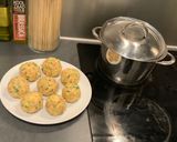A picture of step 6 of Dough balls with cheese (Vegetarian).