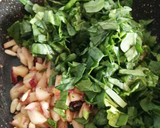 Foto del paso 5 de la receta: Ensalada templada de espinacas y manzana