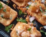 A picture of step 5 of Tuc mayo Potato bites.