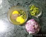 মিনি মোঘলাই পরোটা রেসিপির ধাপ 2 ছবি