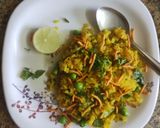 A picture of step 4 of Matar poha.