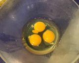 Une image de l'étape 2 de Tarte aux poireaux, saucisses à l'ancienne et emmental (pâte brisée épeautre origan).