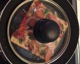 Foto langkah ke 3 dari resep Pizza Roti Tawar tanpa oven.