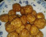 A picture of step 1 of Meat ball pasta.