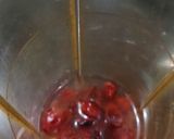 A picture of step 2 of Apple Cranberry Winter Smoothie.