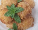 A picture of step 6 of Yam balls.