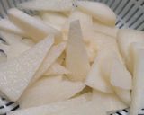 Gambar langkah 2 resipi Sengkuang lemak putih.