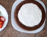 Foto del paso 4 de la receta Tarta sin harina con frutas y nata