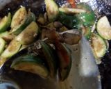 Foto langkah ke 3 dari resep Tumis Terong Bulat Teri Medan.