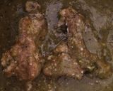 Foto del paso 7 de la receta: Carne de puerco en salsa verde (adobo)